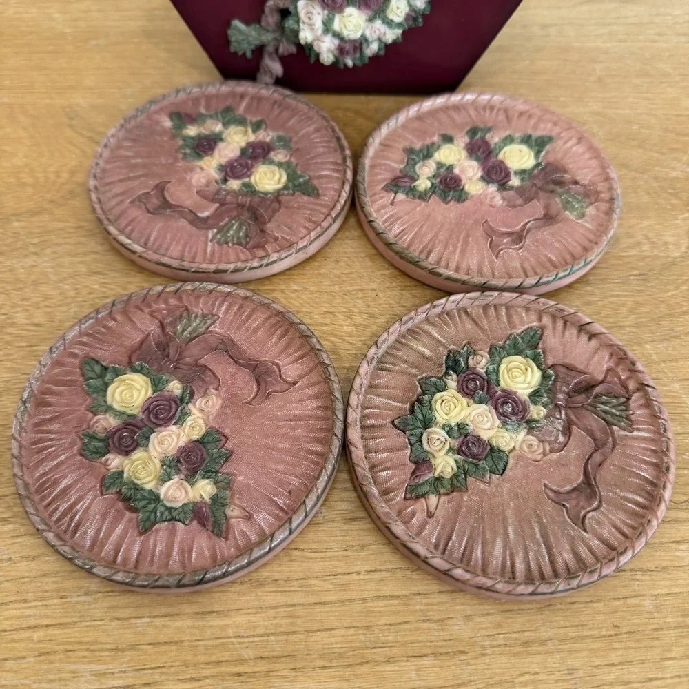 Vintage 3D Rose Bouquet‎ Coaster Set with Matching Holder